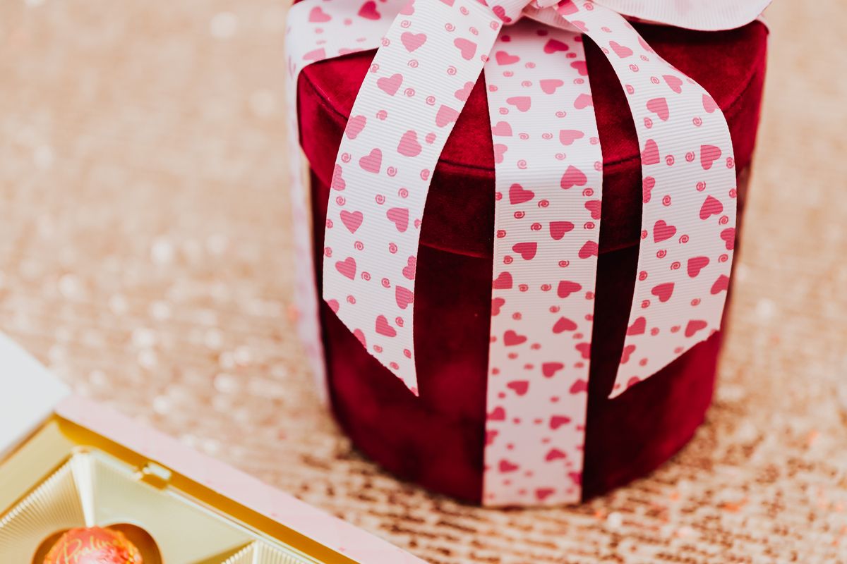 Valentine's Day gift box and card